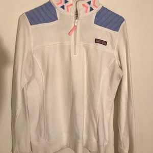 White Vineyard Vines shep sweatshirt